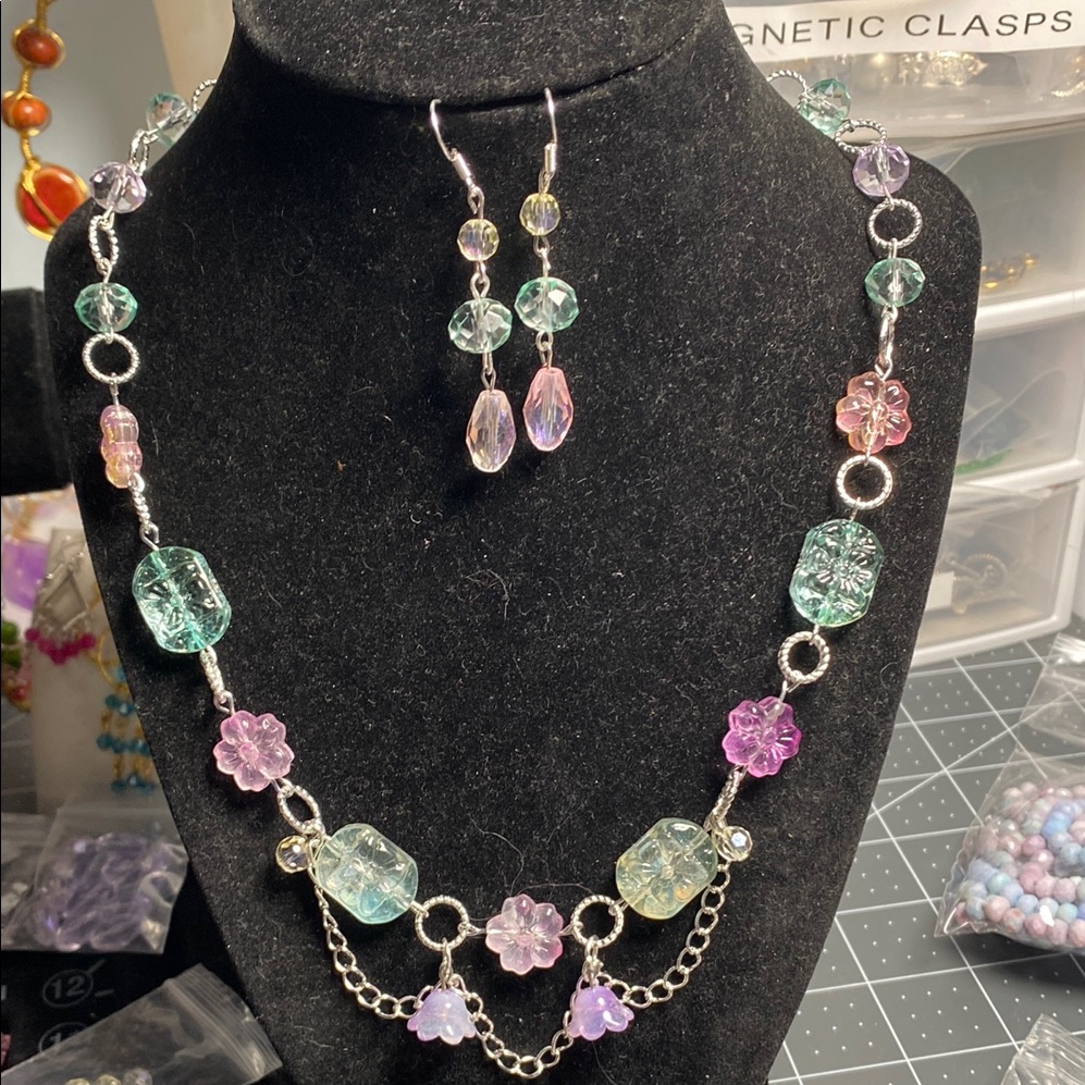 Spring Multicolor Glass Necklace And Earring Set